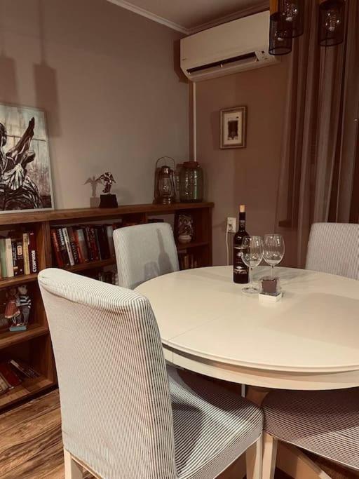 Уютен Апартамент Вергиния Apartment Razgrad ภายนอก รูปภาพ